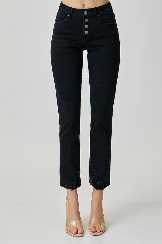 RISEN WOMAN IN BLACK JEANS